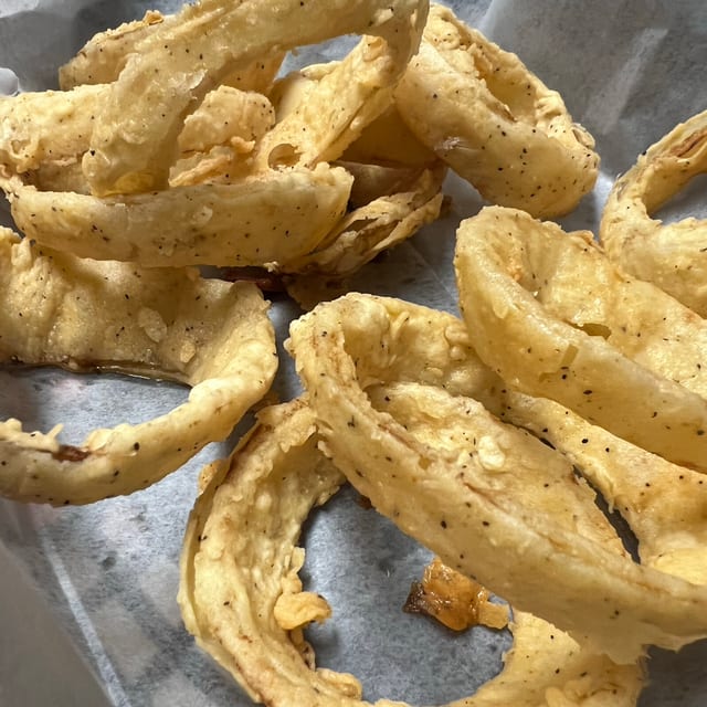 Basket of Onion Rings.