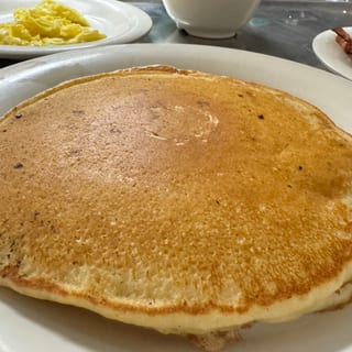 Golden Fluffy Pancakes